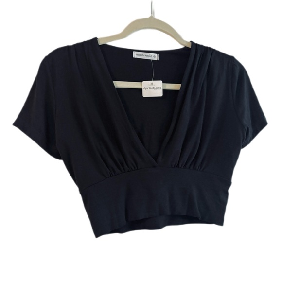 Wasabi + Mint Tops - Wasabi + Mint Black Linen Blend Cropped Top, Size S NWT